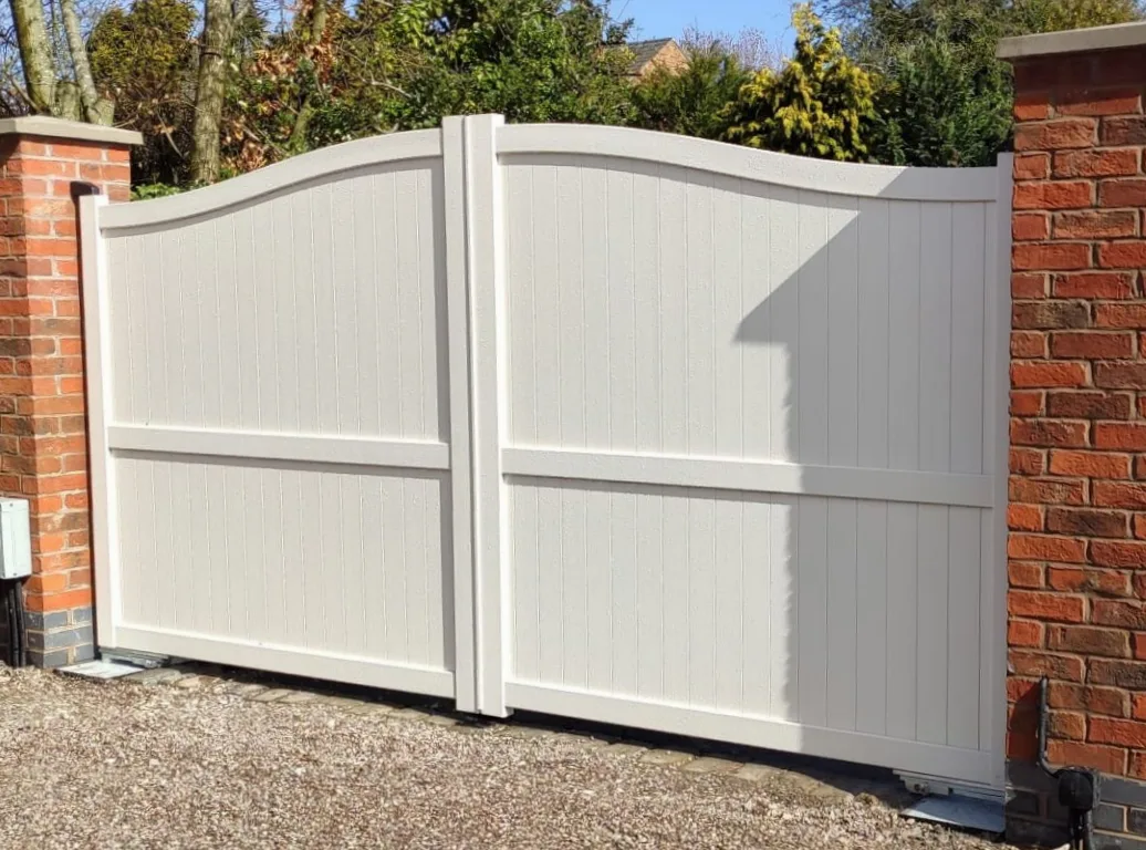 Double Swing Gate With Bell Curved Top And Full Vertical Infill