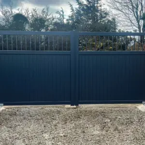 Double Swing Gate With Flat Top And Partial Infill